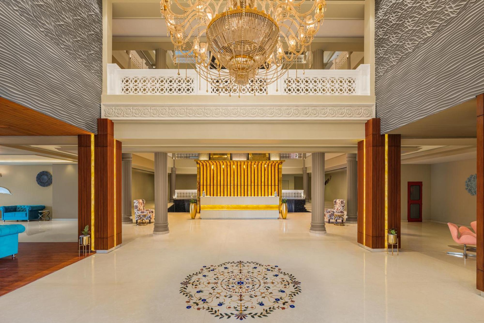 Essentia Luxury Resort & Spa อุเดเปอร์ ภายนอก รูปภาพ